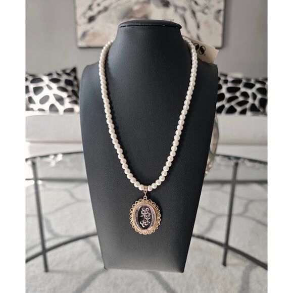 1928 Pearl Vintage Inspired Pendent Necklace 14KT Gold Dipped New - Picture 1 of 6